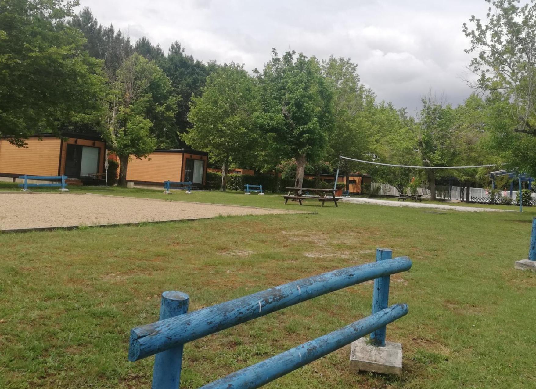 Petite Maison De Vacances Hotell Onesse-et-Laharie Exteriör bild